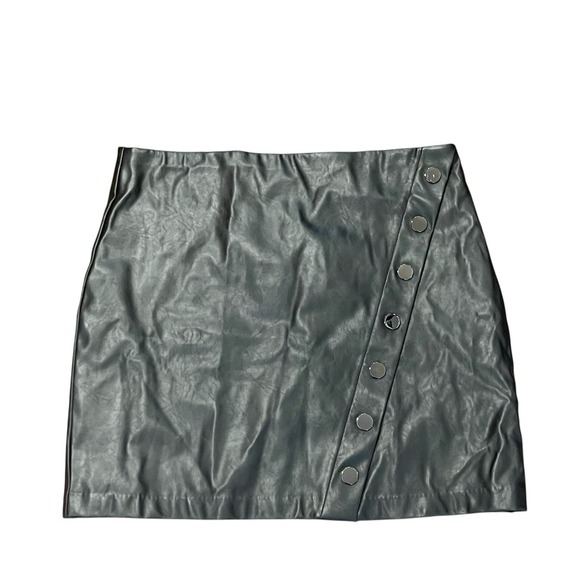 I.N.C Womens Faux Leather Wrap A-line Skirt Black Button Details Stretchy Sz M - Picture 2 of 6